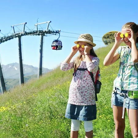 In By Lift & Slopes * سالباخ هينترغليم