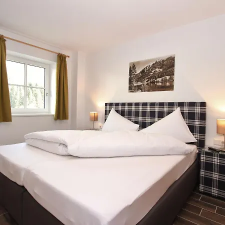 Chalet In By Lift & Slopes